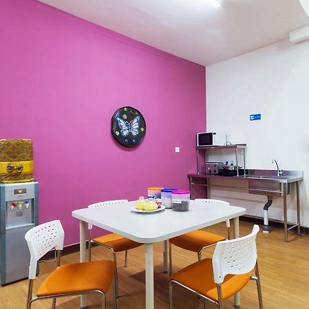Cx Hostel Kuta Raya Zewnętrze zdjęcie