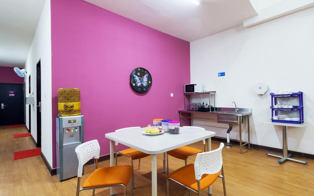 Cx Hostel Kuta Raya Zewnętrze zdjęcie