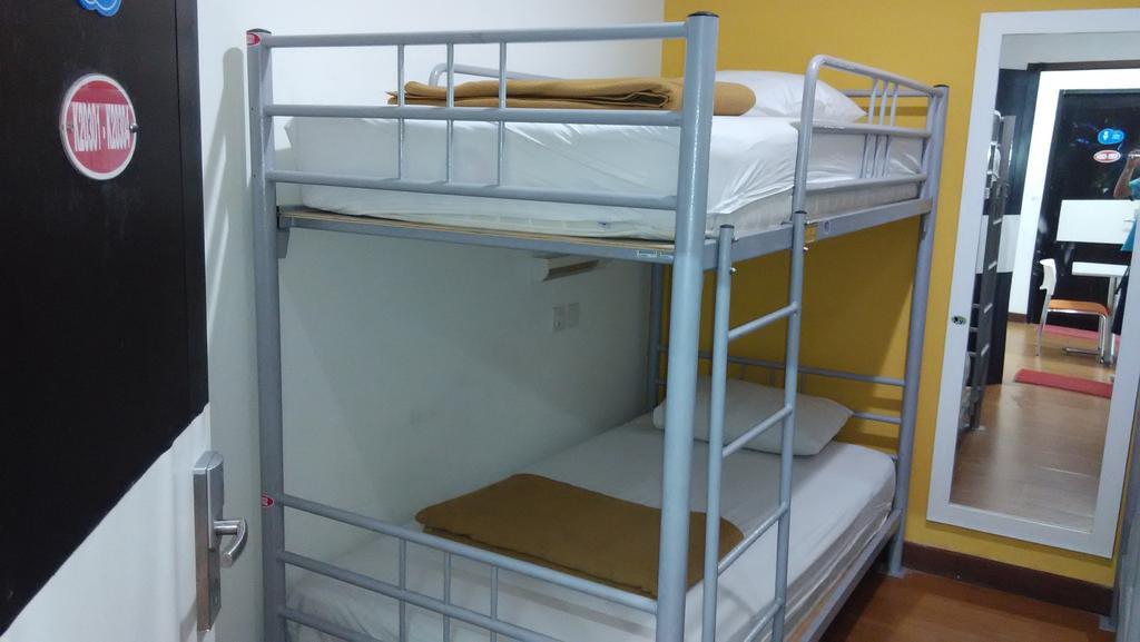 Cx Hostel Kuta Raya Zewnętrze zdjęcie