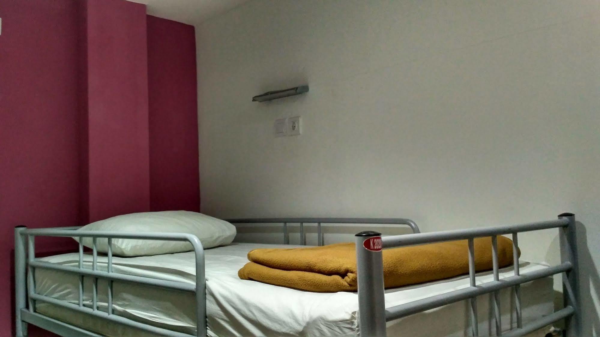 Cx Hostel Kuta Raya Zewnętrze zdjęcie