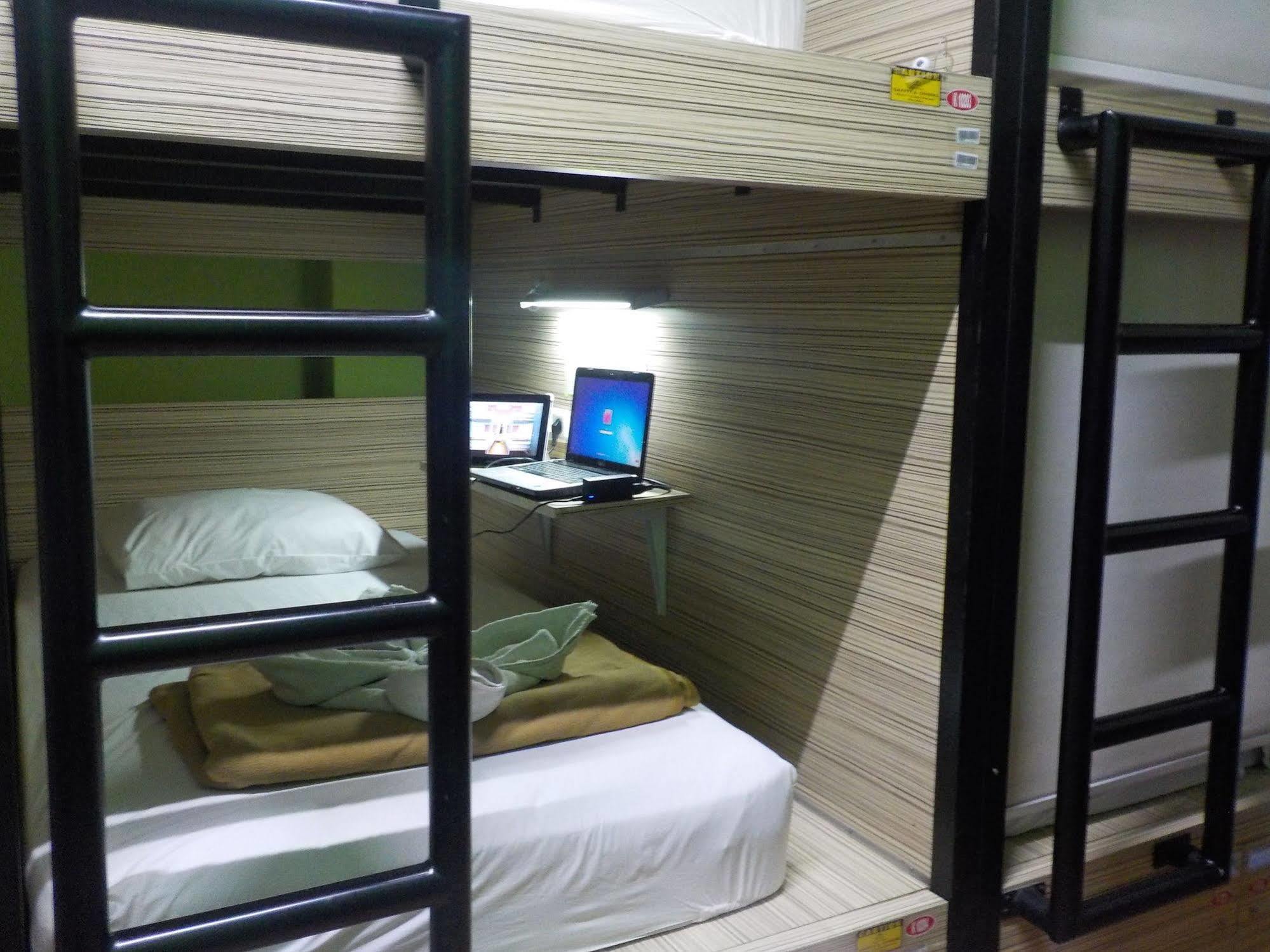 Cx Hostel Kuta Raya Zewnętrze zdjęcie