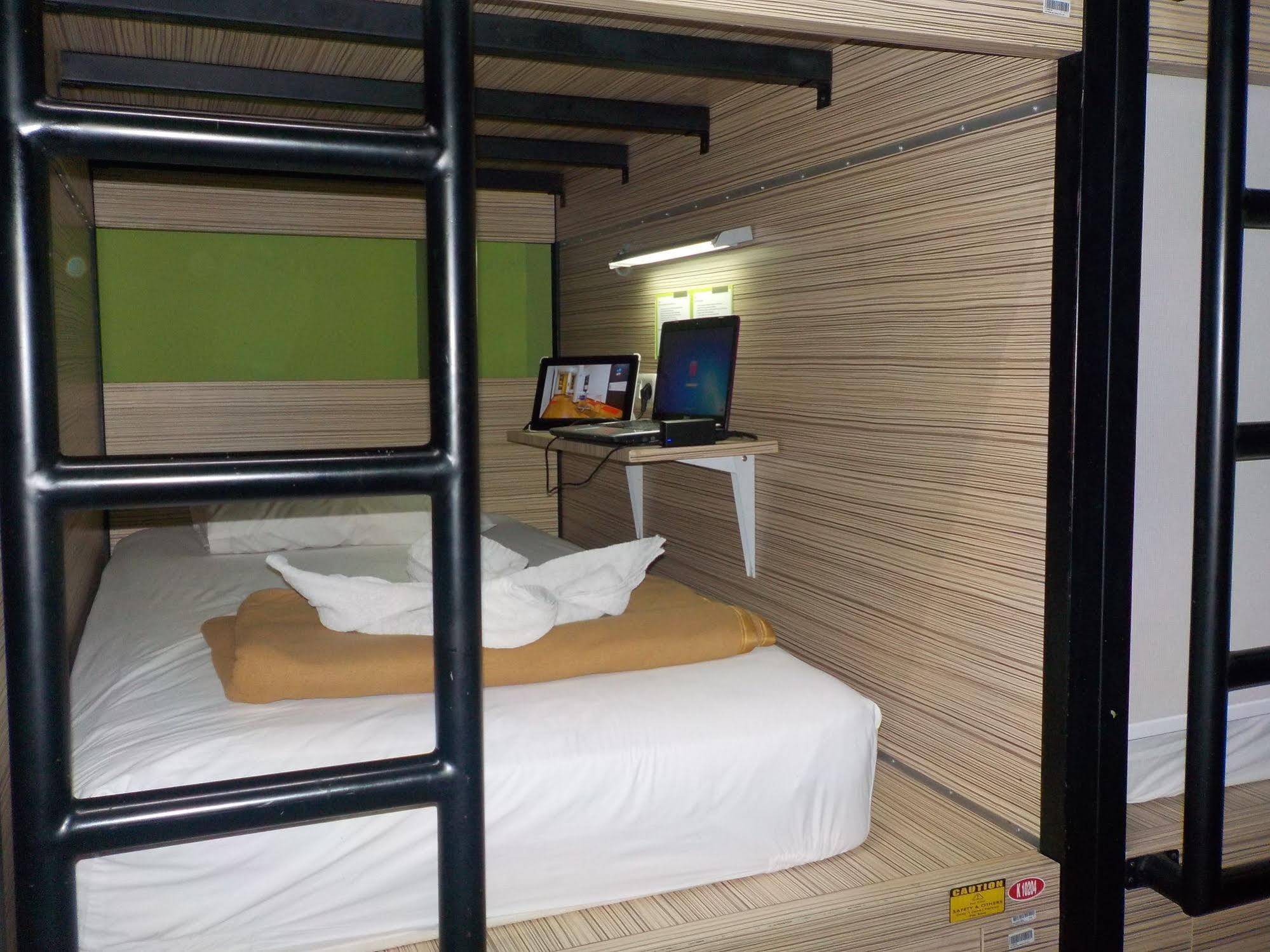 Cx Hostel Kuta Raya Zewnętrze zdjęcie